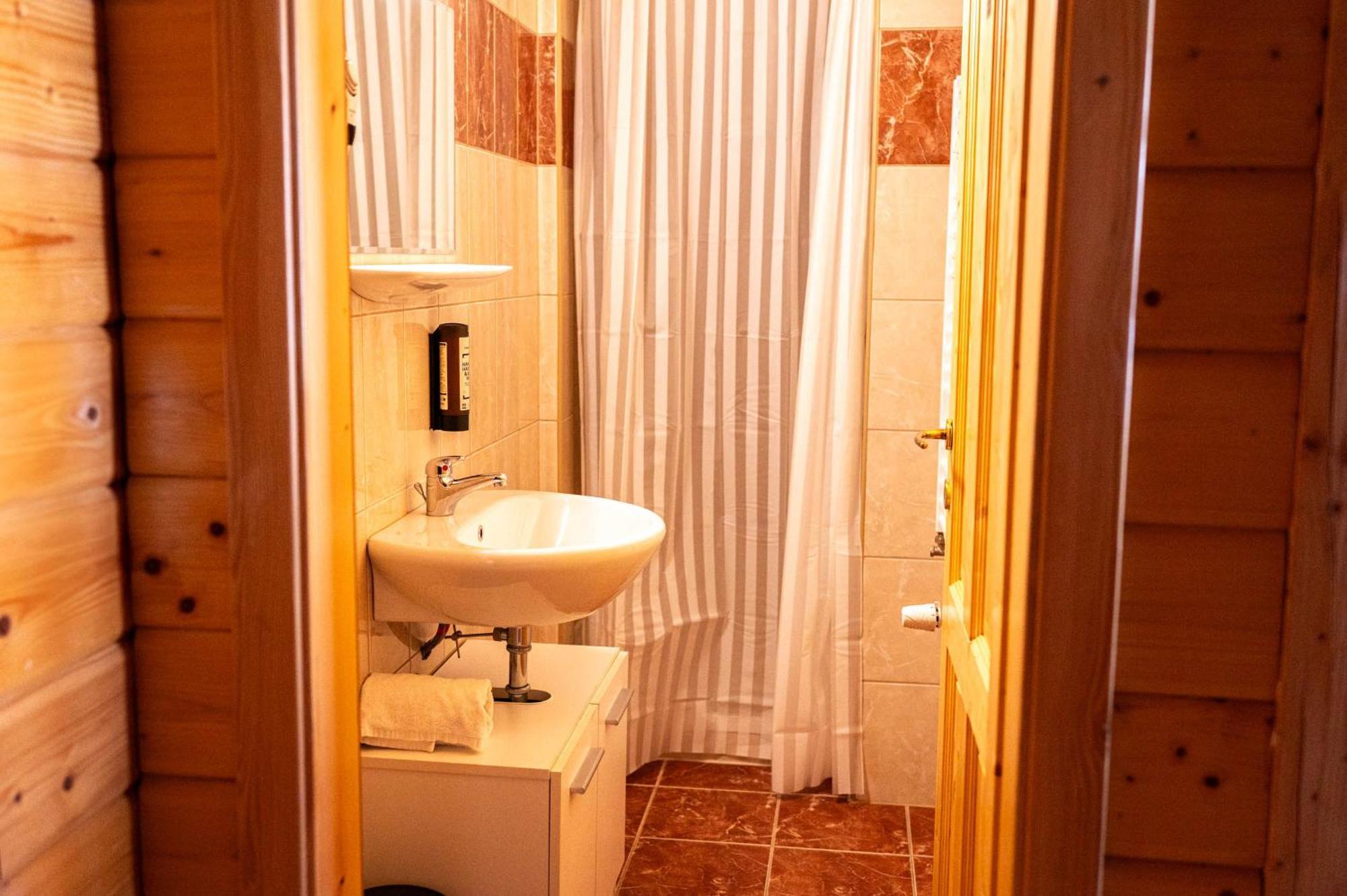 Edelweiss Lodge Lachtal I Self Check-In Zimmer foto